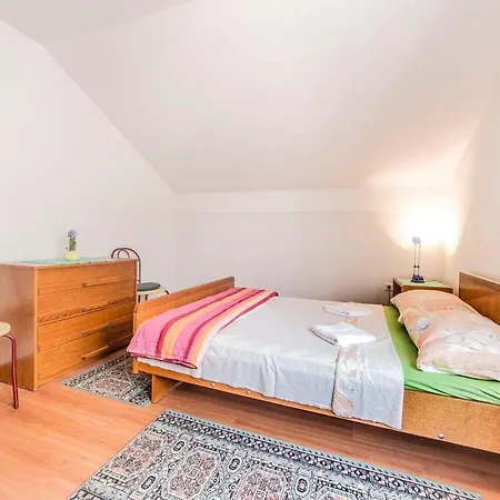Apartment Ivos *