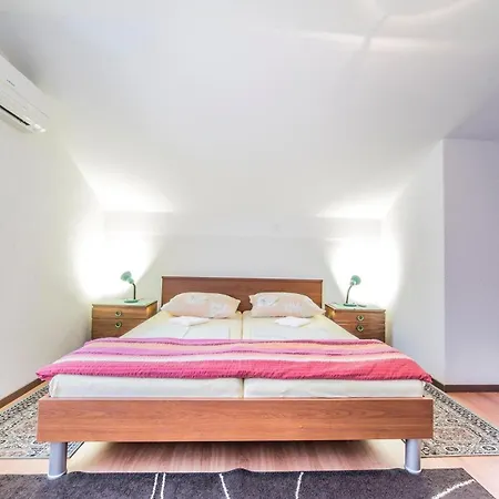 Apartment Ivos Vodice
